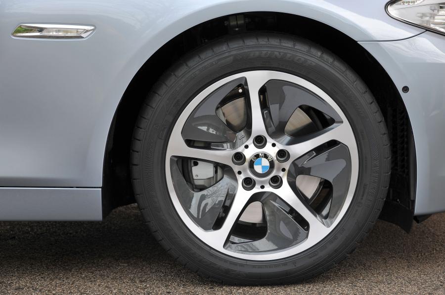  BMW ActiveHybrid 5 2012 года  (фото 61 из 157)